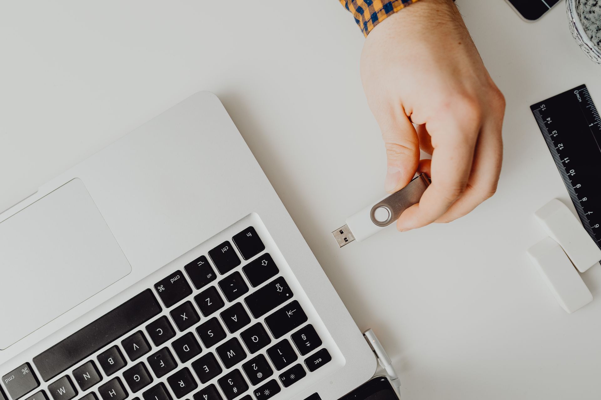 Read more about the article How to Implement Read-Only (RO) Schema for Oracle EBS